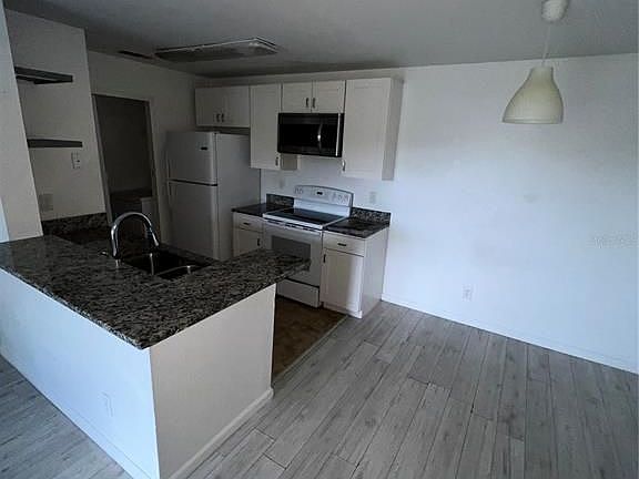 3rd image of 2060 Cascades Blvd Unit 308