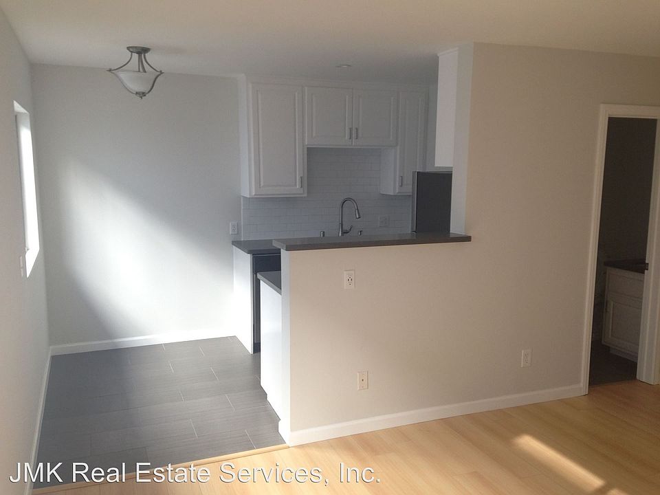 1st image of 601 N Spaulding Ave APT 05