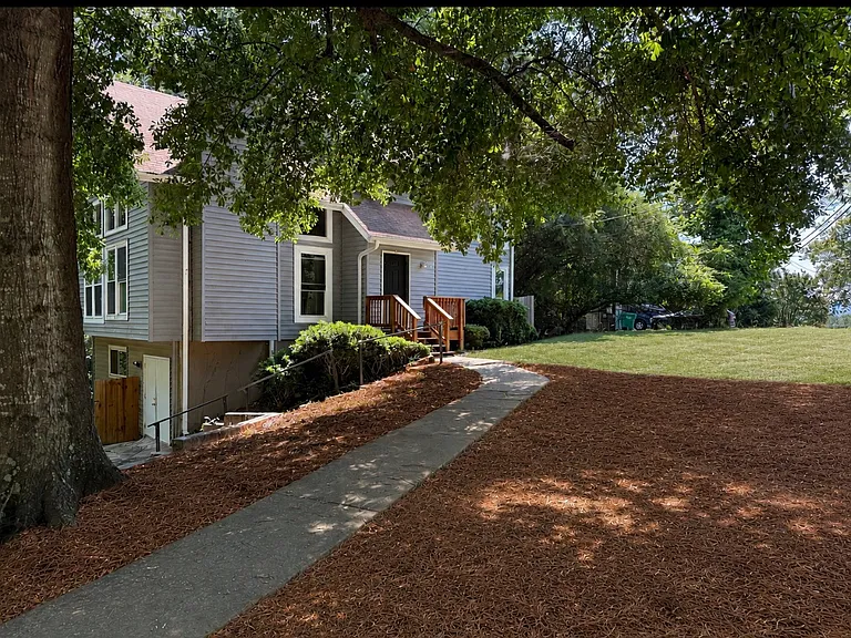 4865 Indian Valley Rd — Photo 2
