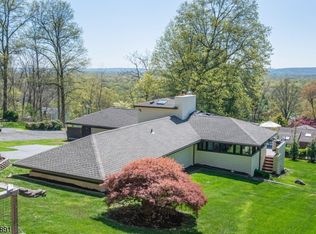 14 Foremost Mountain Rd, Towaco, NJ 07082