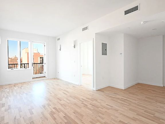 4th image of 25-79 31st St #3C