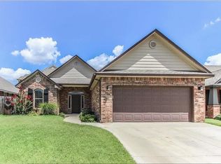 2709 Fairfield Dr, Norman, OK 73072