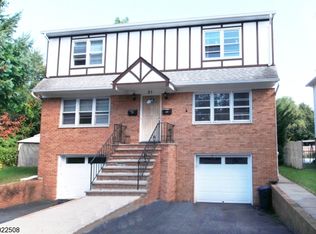 21 Rosewood Ter, Bloomfield, NJ 07003