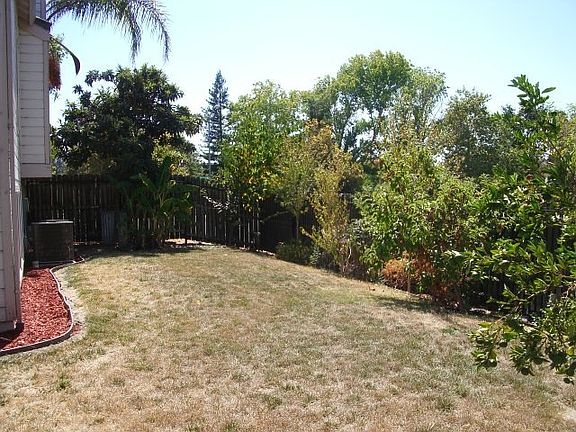 3rd image of 5901 Jacinto Ave