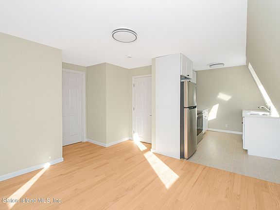 4th image of 413 Cary Ave APT 3