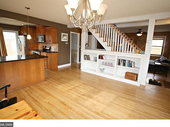 3rd image of 1803 Cressy Ave