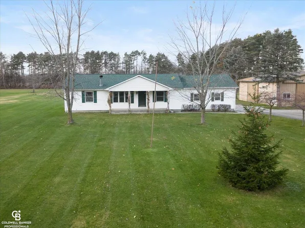 184 Wales Center Rd, Columbus, MI 48063