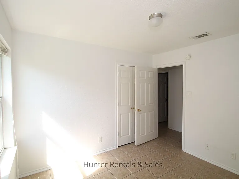 302A Jeff Gordon Dr — Photo 15