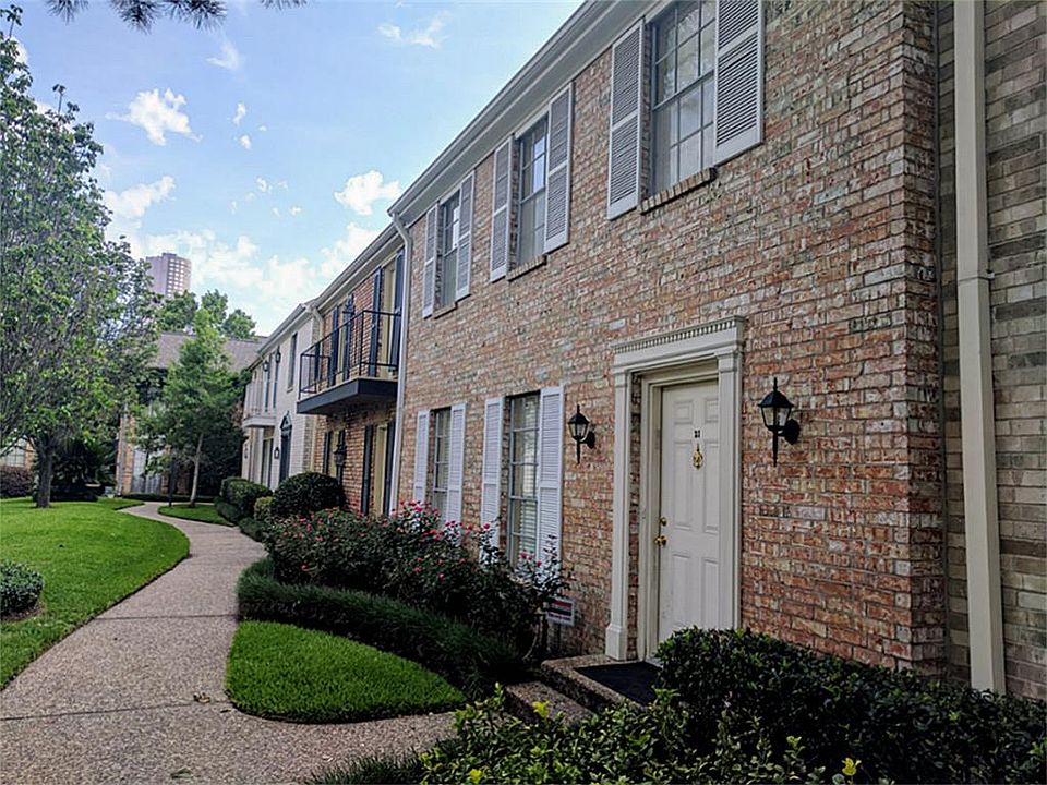 1st image of 2323 Augusta Dr APT 31