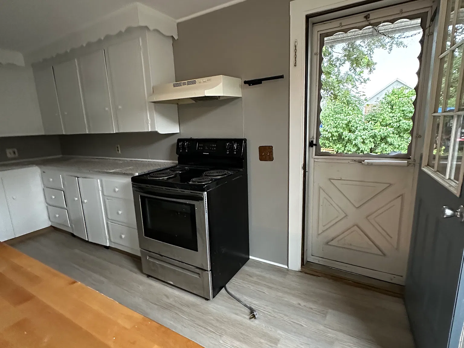 3 bed, $2,395 — Photo 2