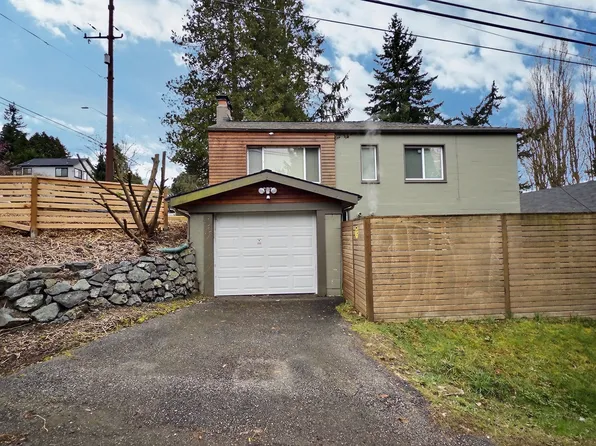 9827 8th Ave NE, Seattle, WA 98115