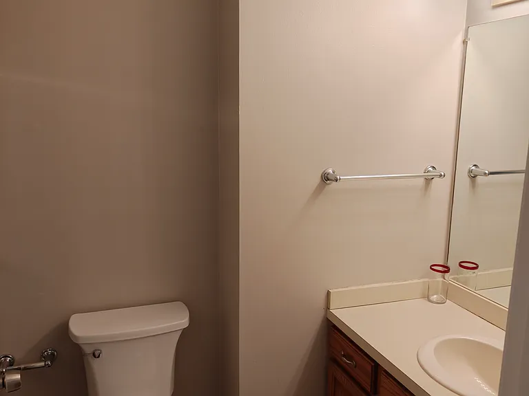 22 Stillwater Dr — Photo 16