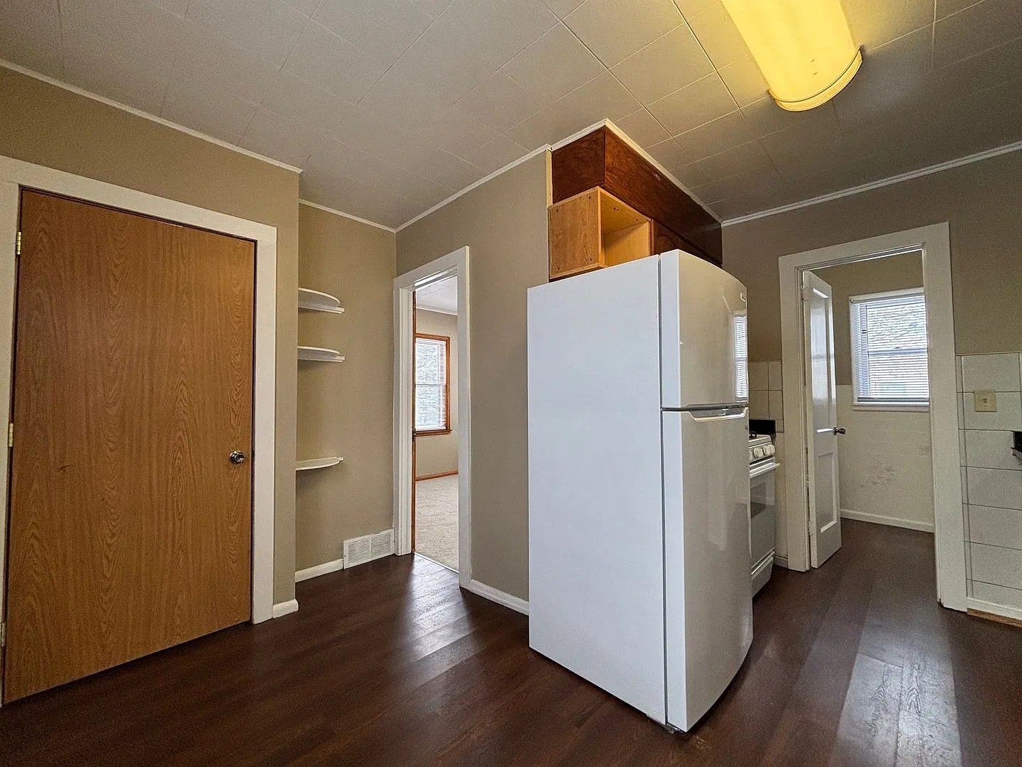 Phenomenal 2 Bedroom House In St. Paul Neighborhood! Apply Today! — Photo 3