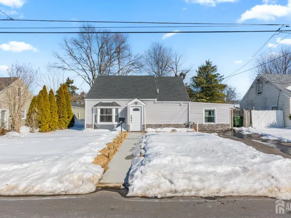 47 Hillcrest Ave, Edison, NJ 08817