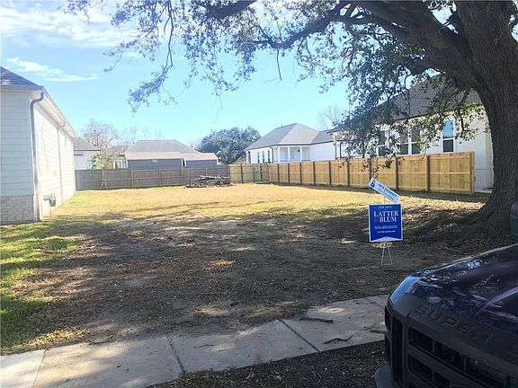 5th image of 1901 Mehle St