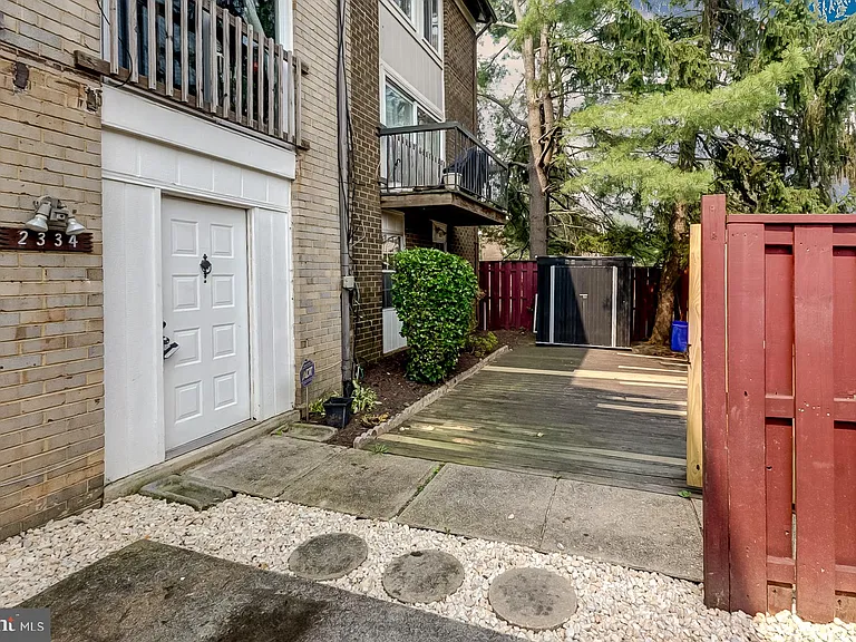 2334 Sun Valley Cir #1 — Photo 4