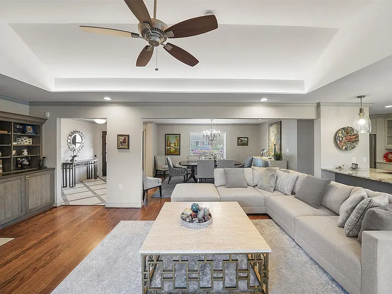 5058 Yarwell Dr — Photo 16