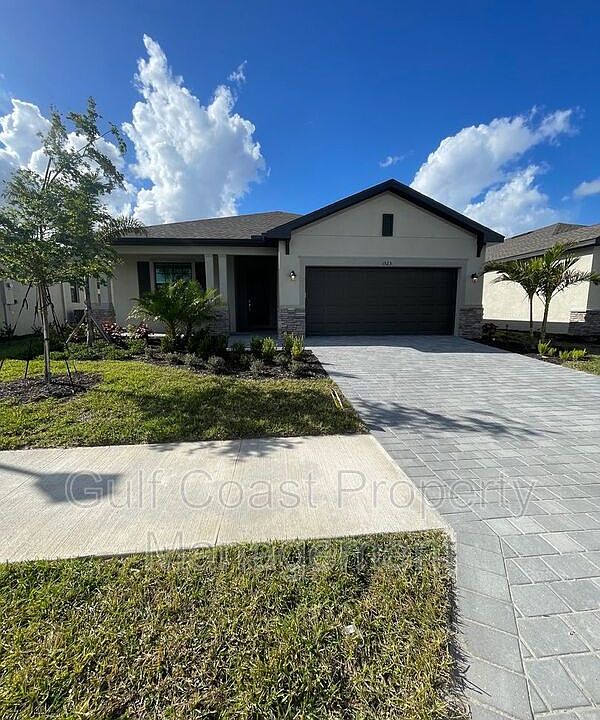 1st image of 1523 Saddlewood Cir