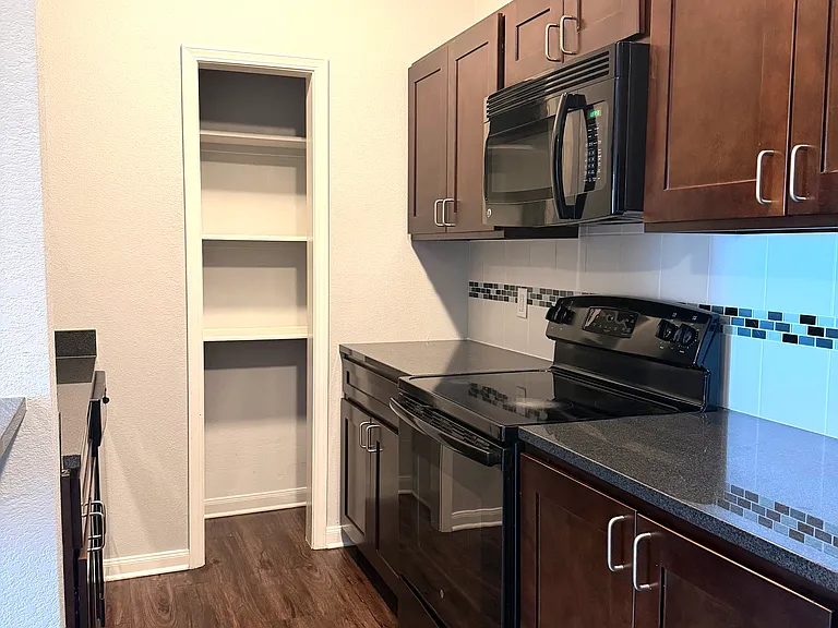 City Center Apartment Homes — Photo 18