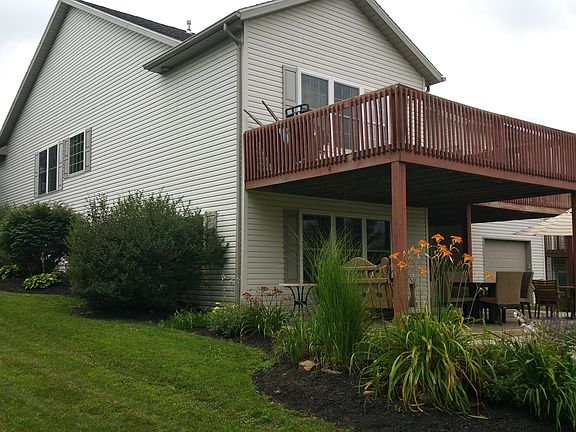2nd image of 994 Country Club Dr