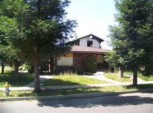 105 W Robinson Ave, Fresno, CA