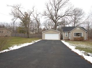 28946 W Park St, Cary, IL 60013