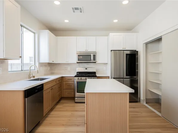 5116 Yellow Dawn Ct, Las Vegas, NV 89130