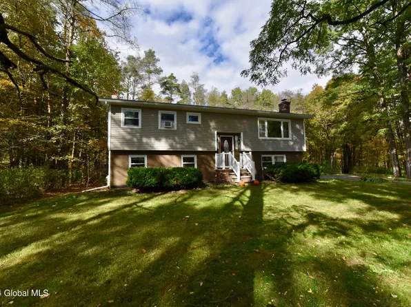 5020 Jersey Hill Road, Hagaman, NY 12086