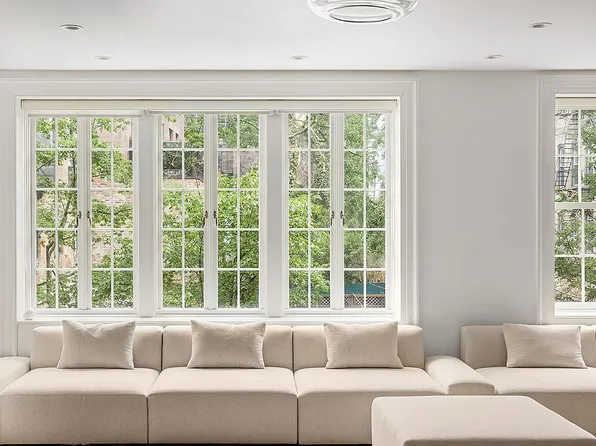 395 Bleecker St, New York, NY 10014