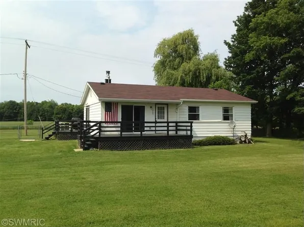 5963 Baseline Rd, Grand Junction, MI 49056