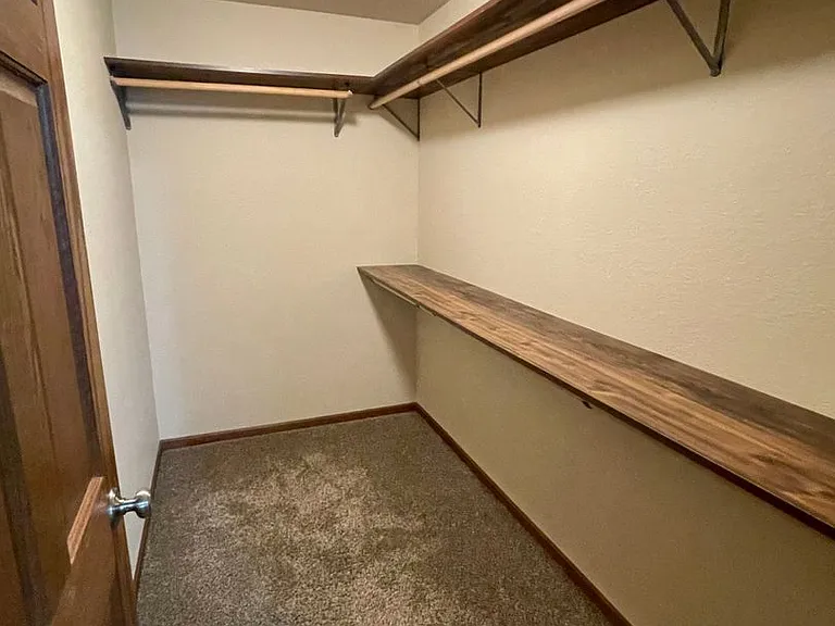 4210 Kateland St — Photo 11