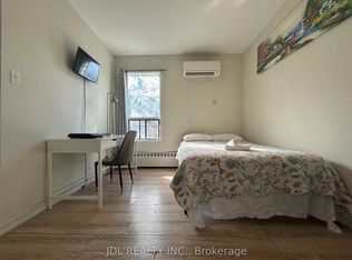 3 Pembroke St #B, Toronto, ON M5A 2N6