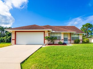 560 Carol Dr NE, Palm Bay, FL 32907