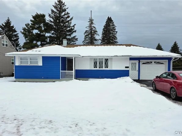 515 Locust Dr, Utica, NY 13502