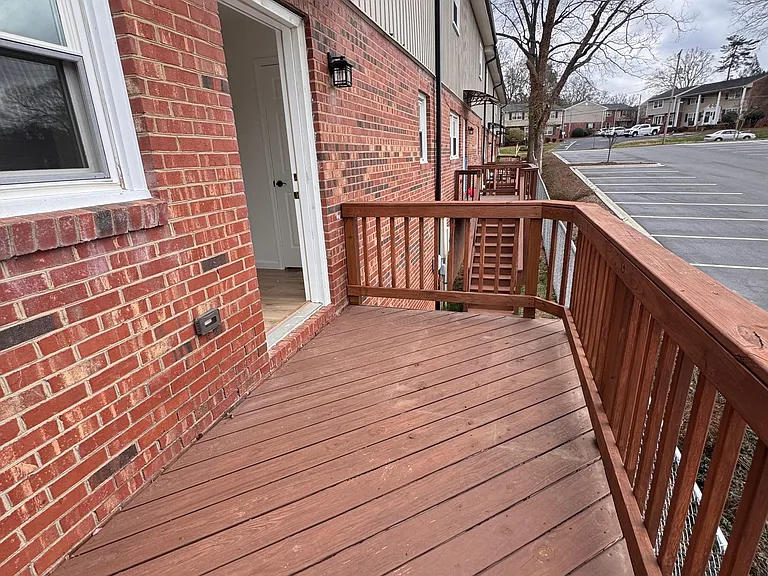 628 Cherry St — Photo 12