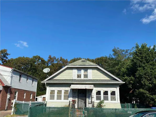 174 Park Ave, Roosevelt, NY 11575