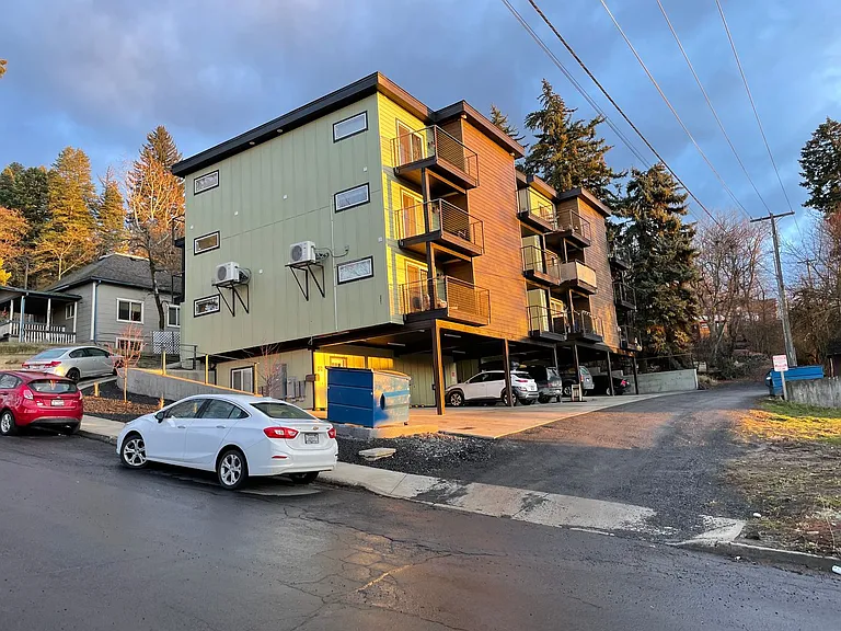 Easy Street Townhomes — Photo 24
