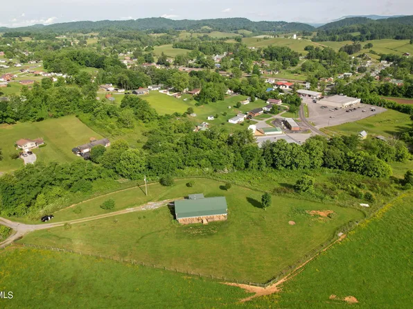 141 N Monte Vista Dr, Glade Spring, VA 24340