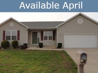 1538 Manchester Dr, O'Fallon, IL 62269