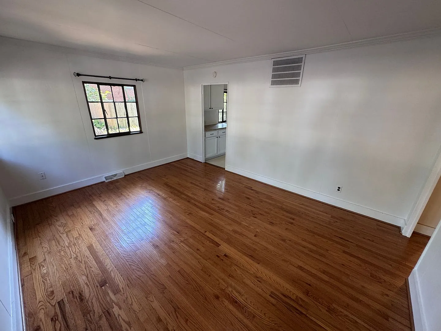 Spacious home - charm overload! 2 Beds, 2 Baths tour today! — Photo 4