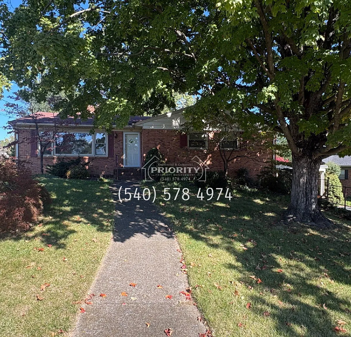 "Charming 4-Bed Retreat on Emery St, located in Harrisonburg!" — Photo 1