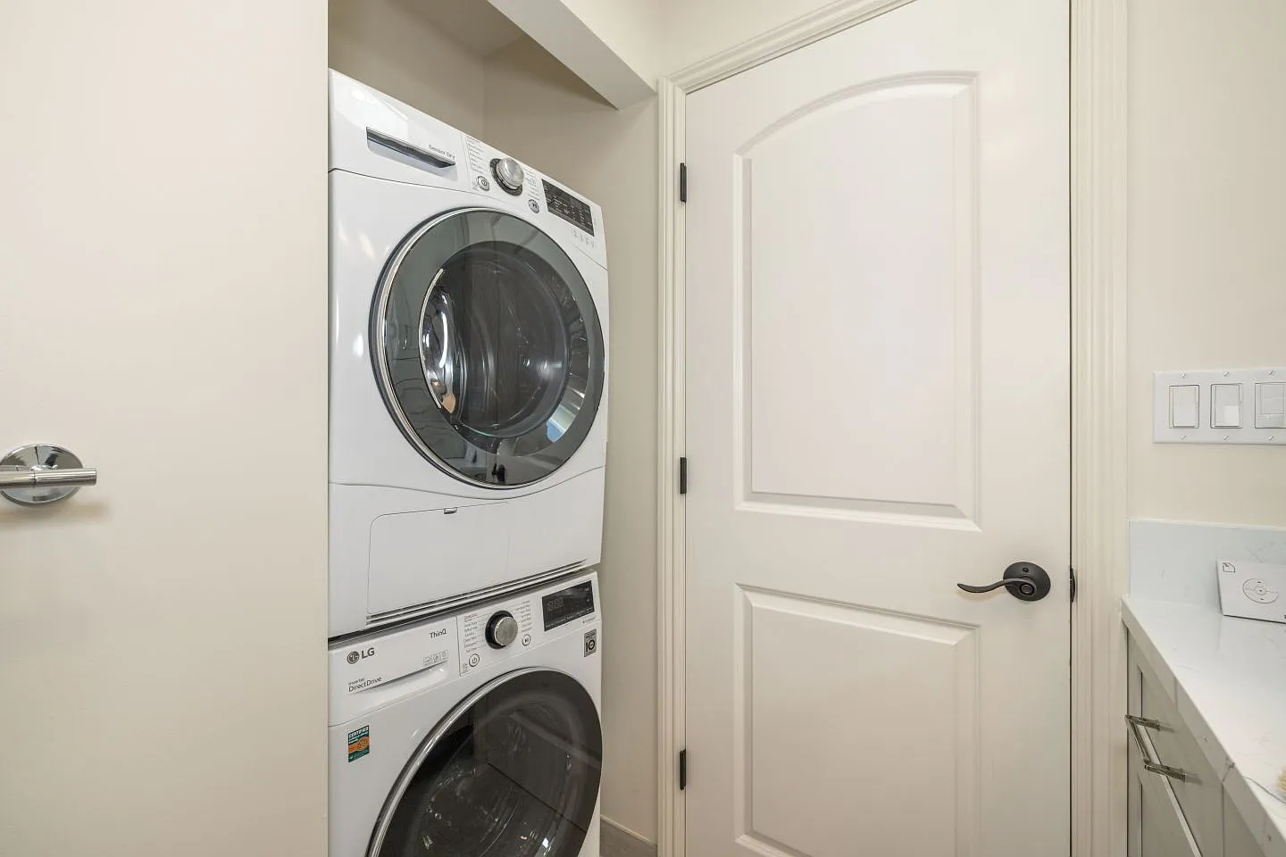 1009 South Norfolk Street - 1 — Photo 4