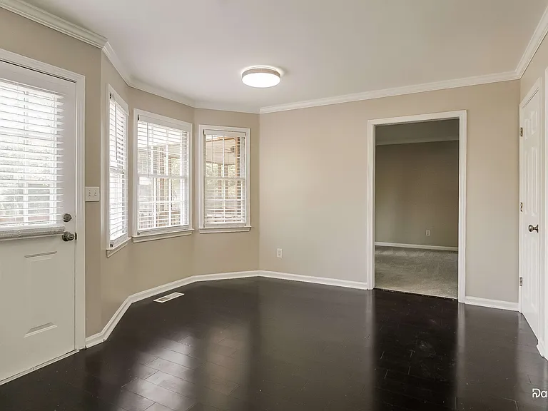 208 Little Fawn Cir — Photo 8