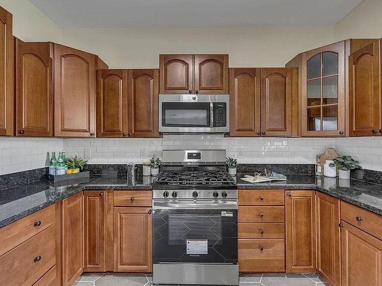 2453 Ryan Rd SE — Photo 16