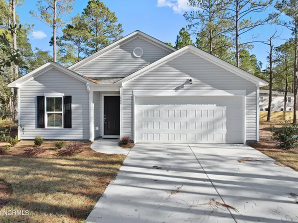 860 Village Point Road SW, Shallotte, NC 28470