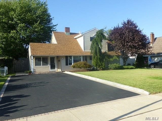1st image of 79 Twin Ln N