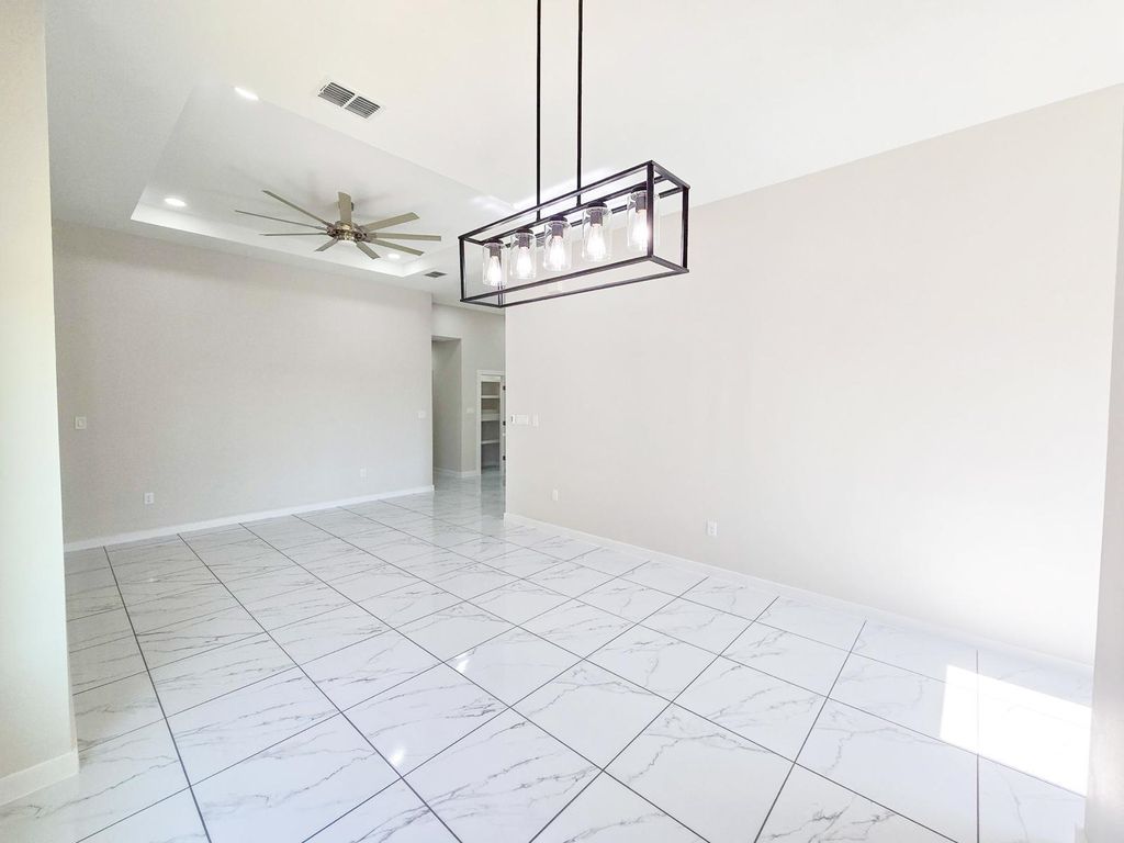 1010 Noyola Loop, Laredo, TX - View 5