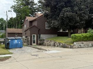 220 S State St, Hart, MI 49420
