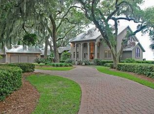 15 Back River Cir, Savannah, GA 31411