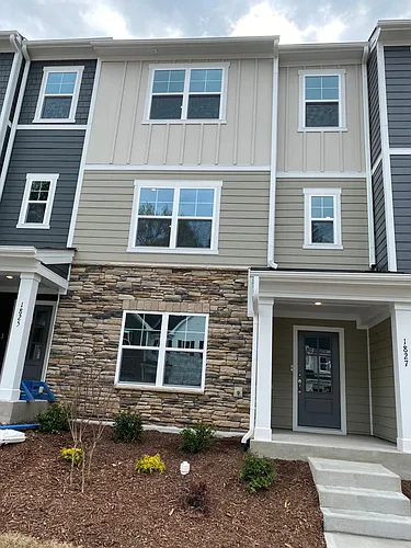 1827 Starlit Sky Ln Photo 1